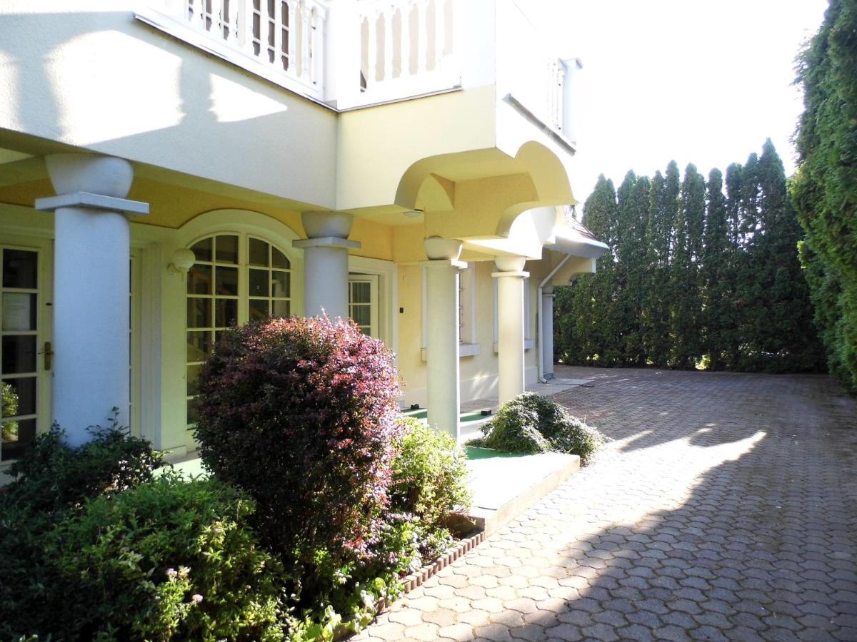 Millennium Villa Кестхей Экстерьер фото