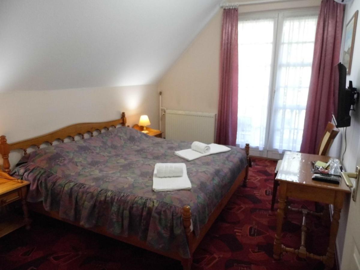 Millennium Villa Кестхей Номер фото