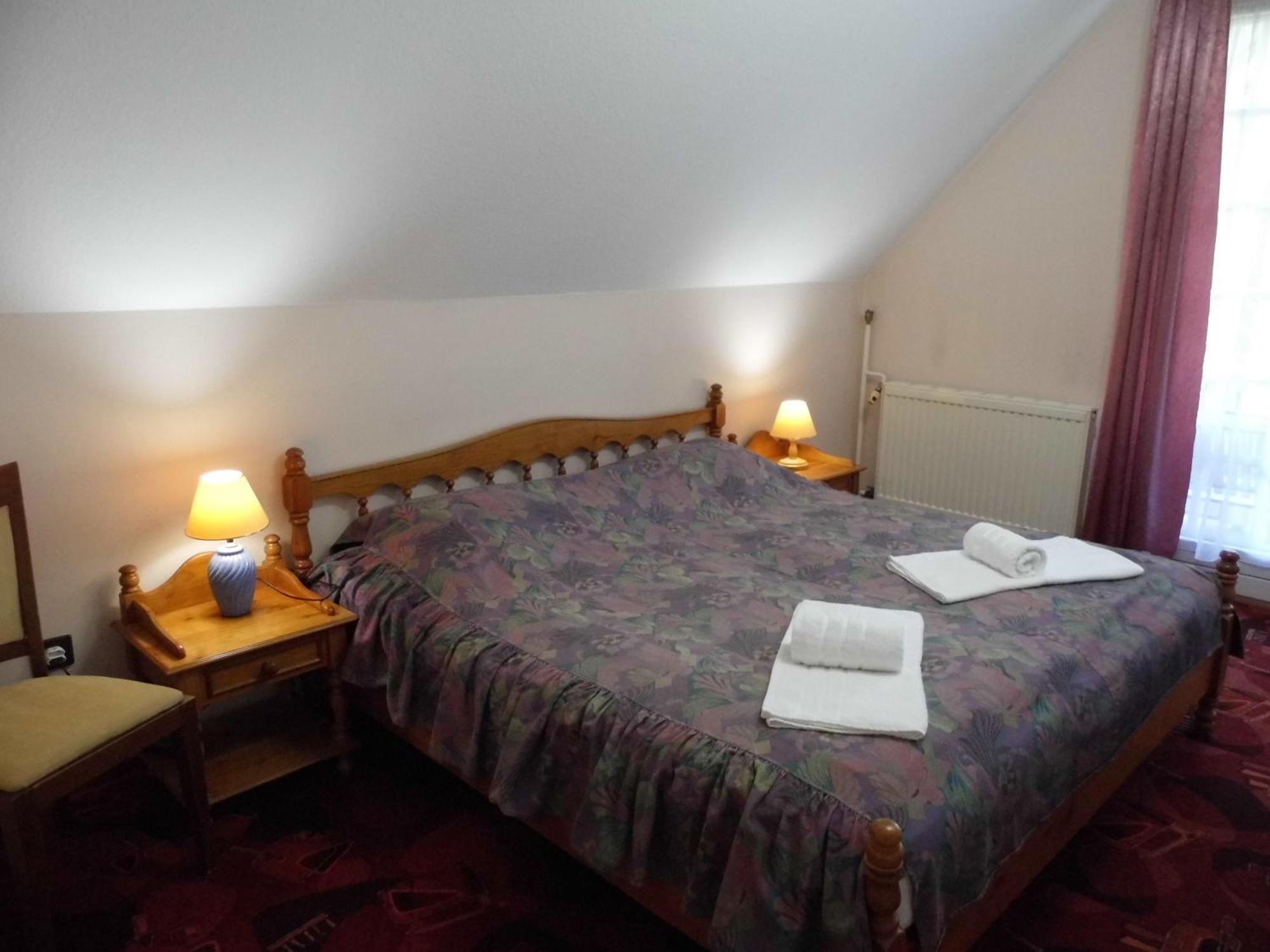 Millennium Villa Кестхей Номер фото